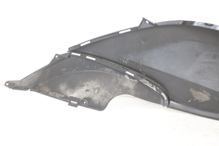 photo de PRAWY TYLNY BOK PIAGGIO FLY 2T 50 (2004 - 2017) - Zbliżenie techniczne