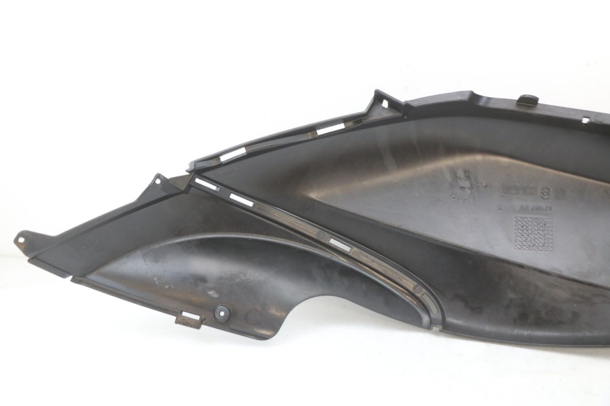 photo de PRAWY TYLNY BOK PIAGGIO FLY 2T 50 (2004 - 2017) - Punkty mocowania