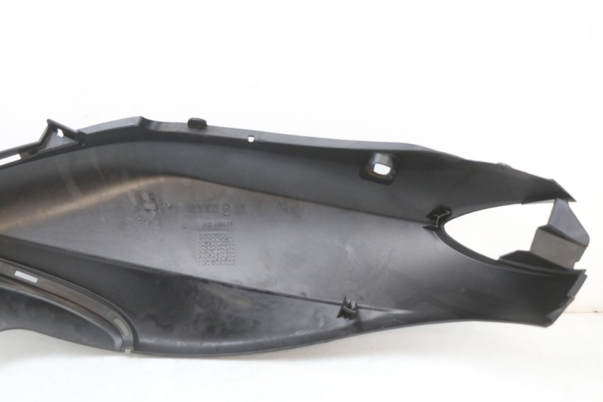 photo de PRAWY TYLNY BOK PIAGGIO FLY 2T 50 (2004 - 2017) - Stan powierzchni