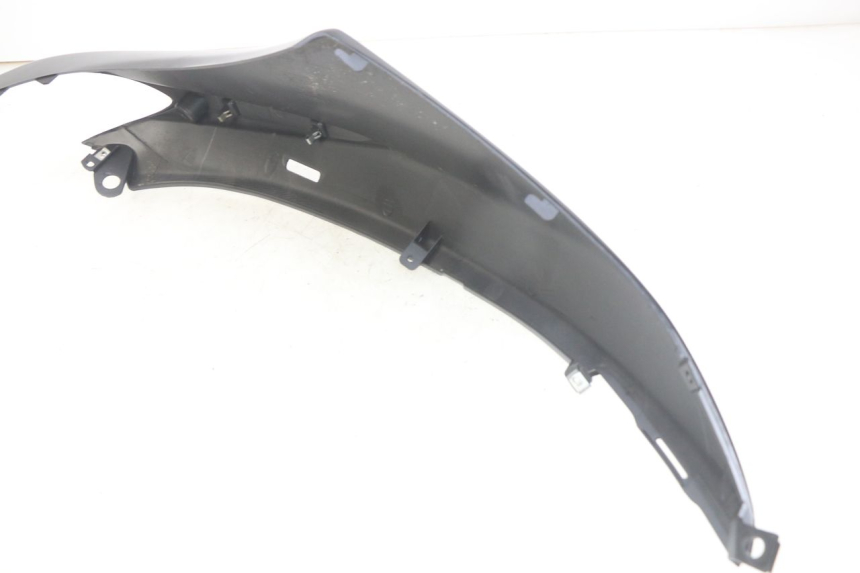 photo de PRAWY TYLNY BOK PIAGGIO FLY 4T 50 (2013 - 2017) - Szczegół części