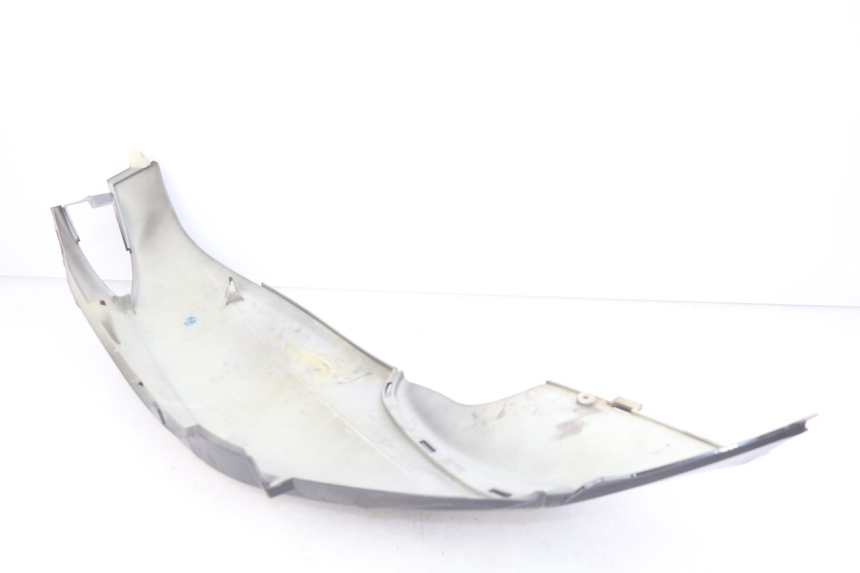 photo de PRAWY TYLNY BOK PIAGGIO FLY 125 (2005 - 2012) - Zoom stanu zużycia