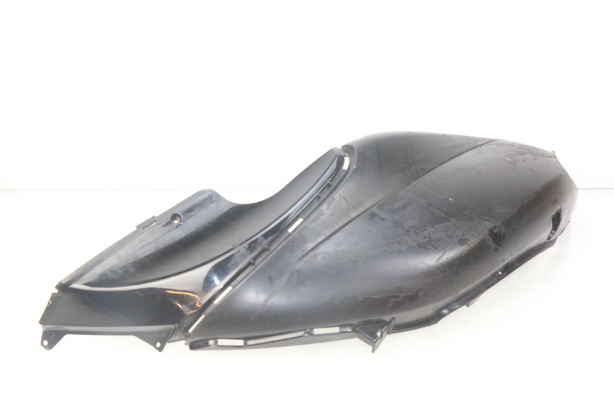 photo de PRAWY TYLNY BOK PIAGGIO FLY 125 (2005 - 2012) - Punkty mocowania