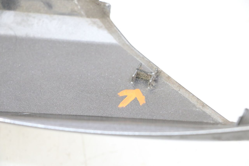 photo de PRAWY TYLNY BOK HONDA FORZA ABS 300 (2013 - 2017) - Szczegół części