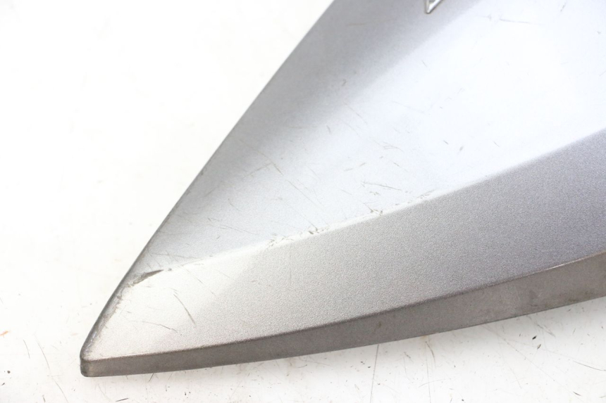 photo de PRAWY TYLNY BOK HONDA FORZA ABS 300 (2013 - 2017) - Widok z bliska