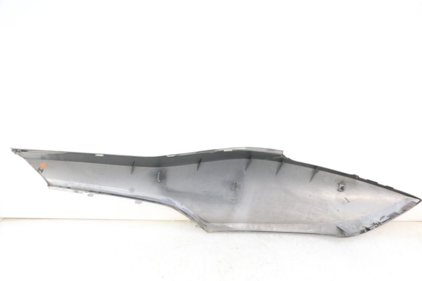 photo de PRAWY TYLNY BOK HONDA FORZA ABS 300 (2013 - 2017) - Część sprawdzona