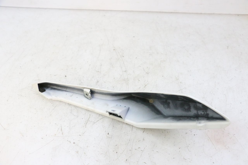 photo de PRAWY TYLNY BOK BMW G310 R 310 (2016 - 2020) - Inny kąt widzenia