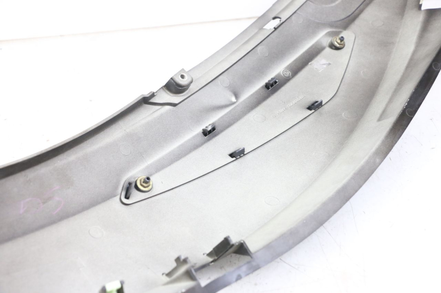 photo de PRAWY TYLNY BOK PEUGEOT GEOPOLIS RS 125 (2007 - 2009) - Punkty mocowania