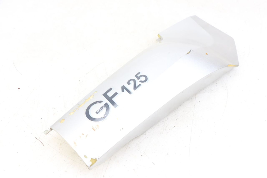 photo de PRAWY TYLNY BOK HYOSUNG GF 125 (2001 - 2005) - Inny kąt widzenia