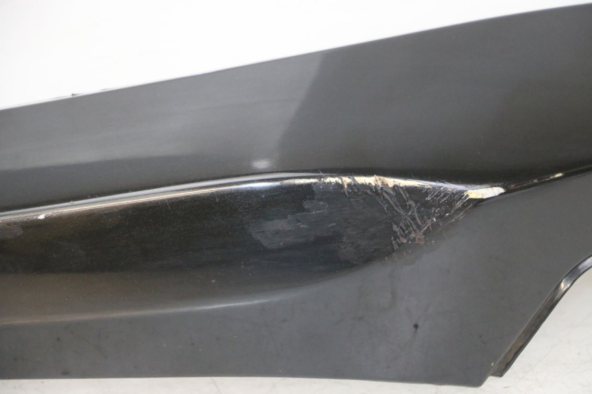 photo de PRAWY TYLNY BOK GILERA NEXUS 300 (2008 - 2013) - Szczegóły charakterystyczne