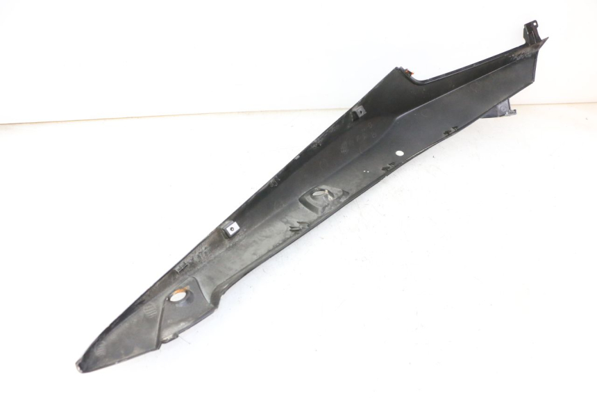 photo de PRAWY TYLNY BOK GILERA NEXUS 300 (2008 - 2013) - Zoom stanu zużycia