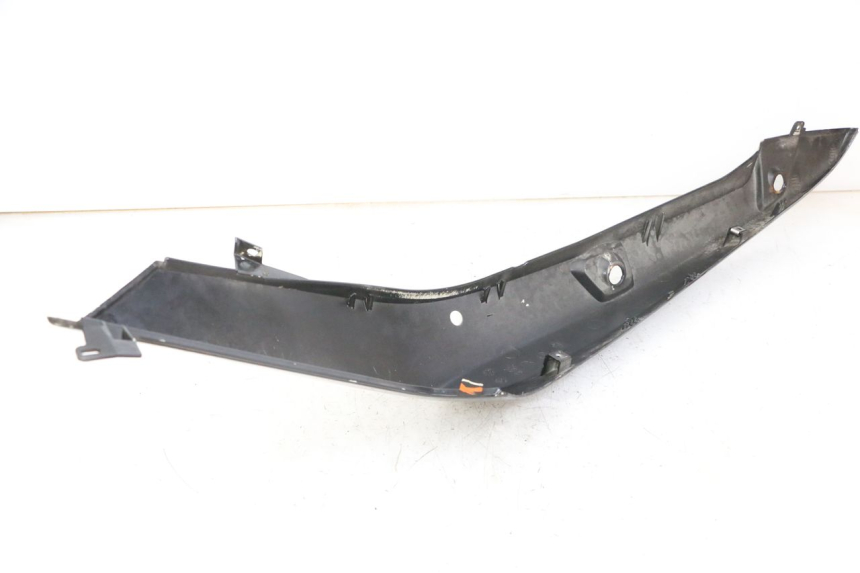 photo de PRAWY TYLNY BOK GILERA NEXUS 300 (2008 - 2013) - Zbliżenie techniczne