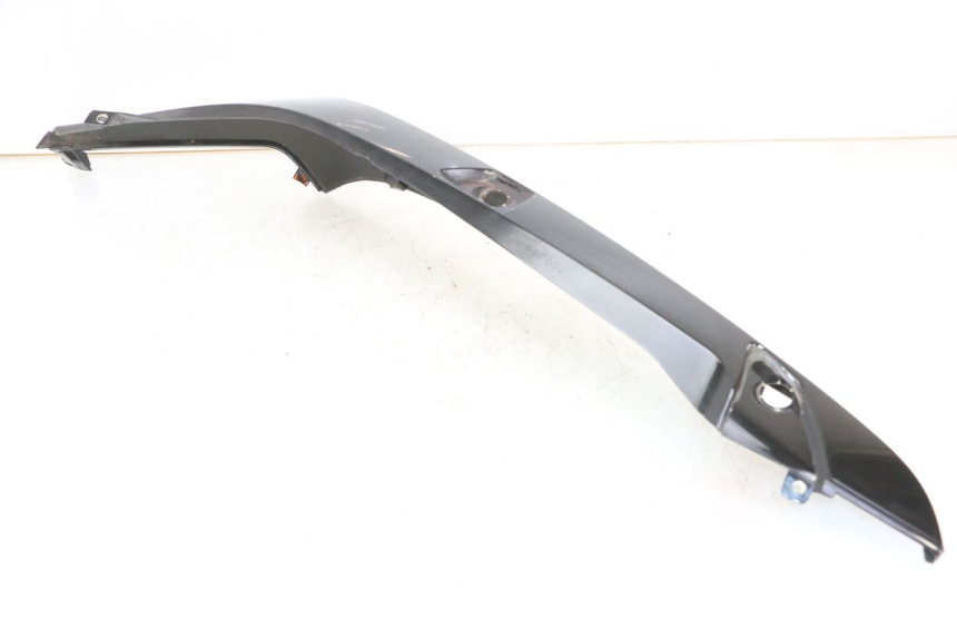 photo de PRAWY TYLNY BOK GILERA NEXUS 300 (2008 - 2013) - Stan powierzchni