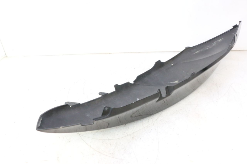 photo de PRAWY TYLNY BOK GILERA GP 800 (2007 - 2013) - Zbliżenie komponentów