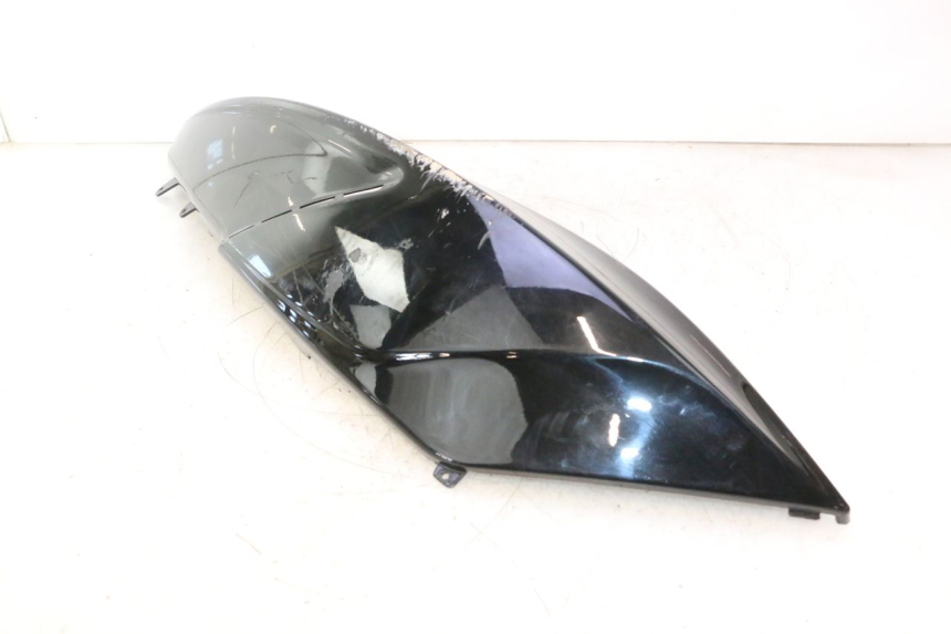 photo de PRAWY TYLNY BOK GILERA GP 800 (2007 - 2013) - Oznaczenia i referencje