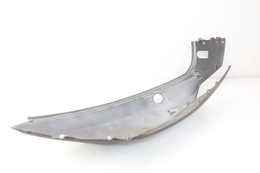 photo de PRAWY TYLNY BOK SYM GTS EFI ABS 125 (2012 - 2016) - Zoom stanu zużycia