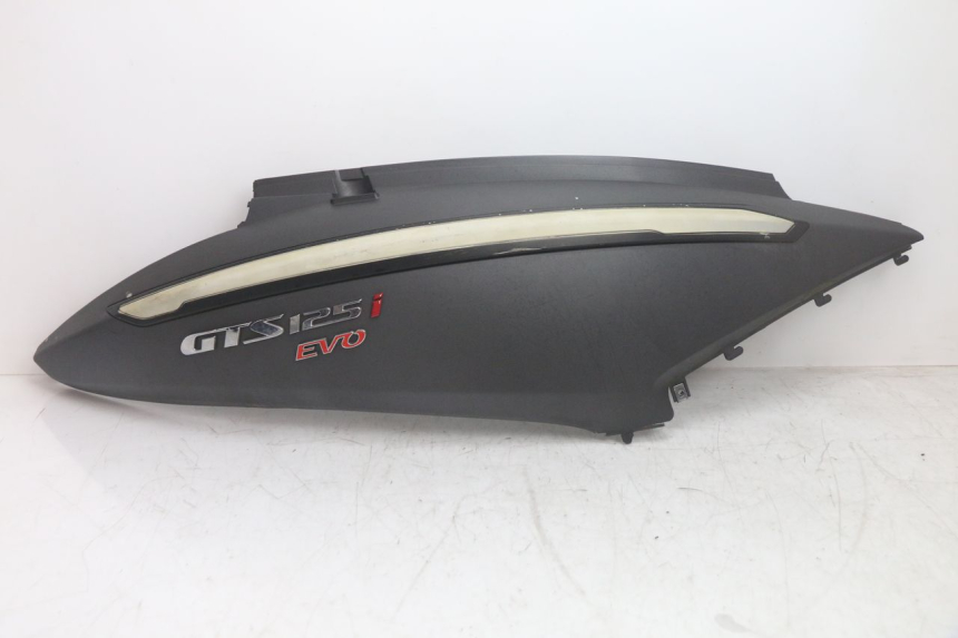photo de PRAWA TYLNA STRONA SYM GTS EVO 125 (2009 - 2013) - Widok główny