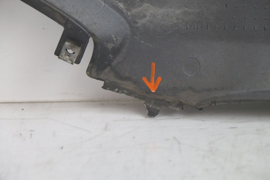 photo de PRAWA TYLNA STRONA SYM GTS EVO 125 (2009 - 2013) - Część sprawdzona