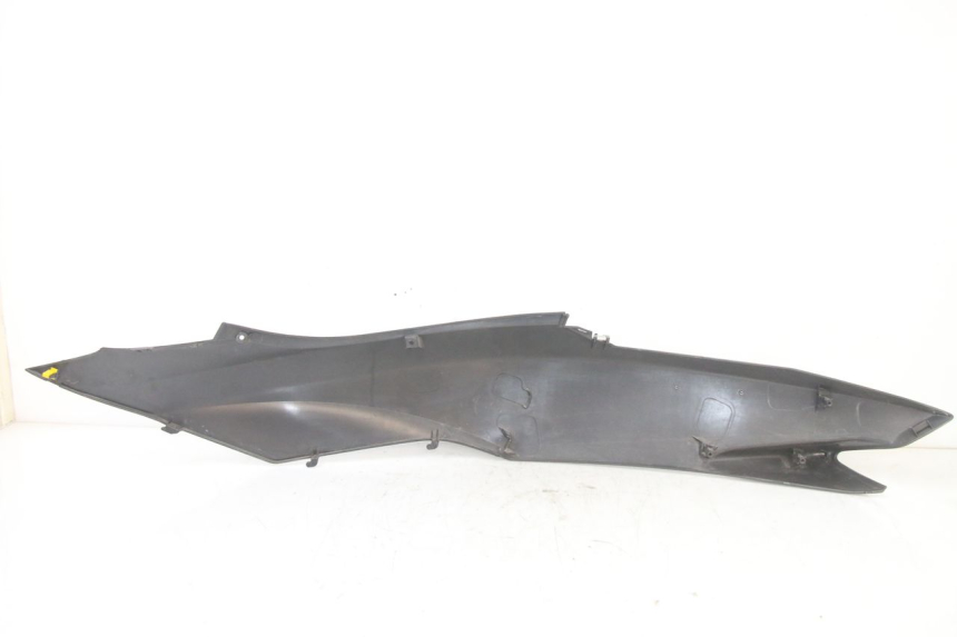 photo de PRAWY TYLNY BOK HONDA PCX (JF57/JF64) 125 (2014 - 2018) - Punkty mocowania