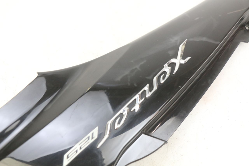 photo de PRAWY TYLNY BOK YAMAHA HW XENTER 125 (2011 - 2017) - Część sprawdzona
