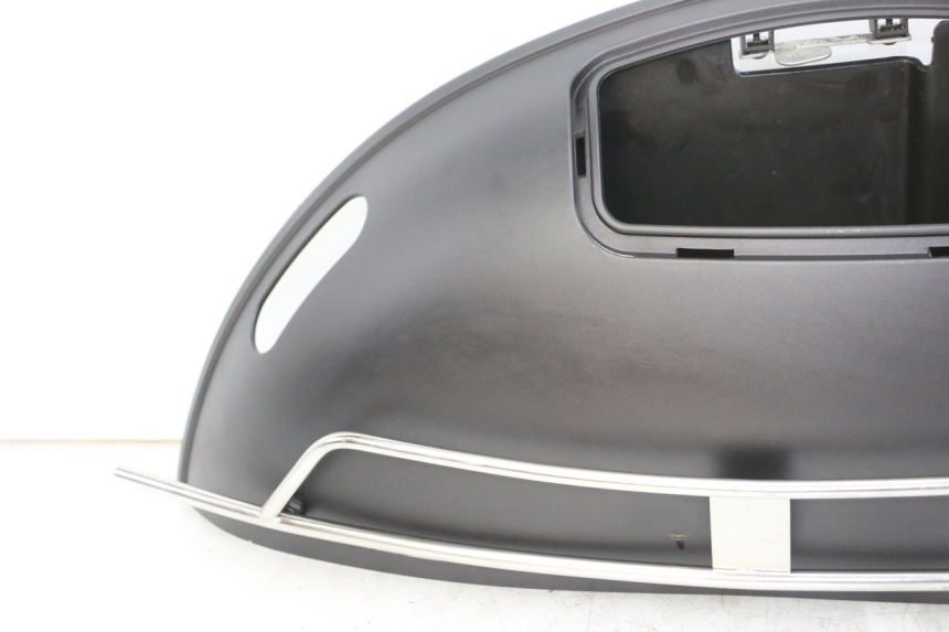 photo de PRAWY TYLNY BOK JM MOTORS VX 125 (2022 - 2025) - Stan powierzchni