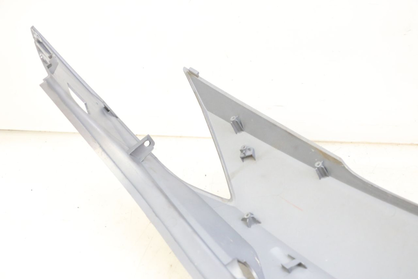 photo de PRAWY TYLNY BOK SYM JOYMAX 125 (2010 - 2017) - Zoom stanu zużycia