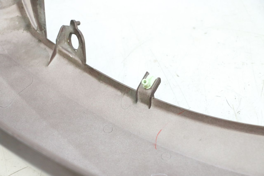 photo de PRAWY TYLNY BOK PEUGEOT KISBEE 2T 50 (2010 - 2017) - Szczegóły charakterystyczne