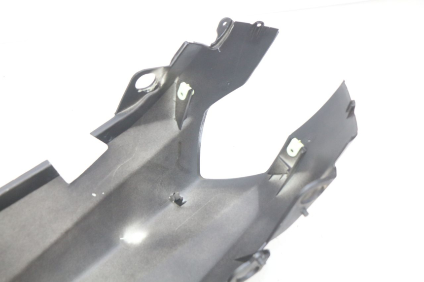 photo de PRAWY TYLNY BOK PEUGEOT KISBEE 4T 50 (2010 - 2017) - Stan powierzchni