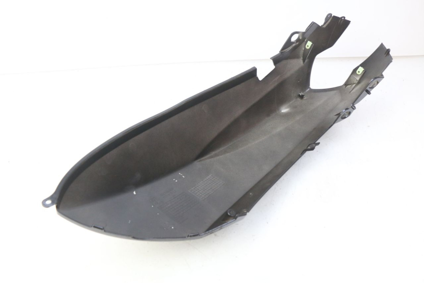 photo de PRAWY TYLNY BOK PEUGEOT KISBEE 4T 50 (2018 - 2022) - Zoom stanu zużycia