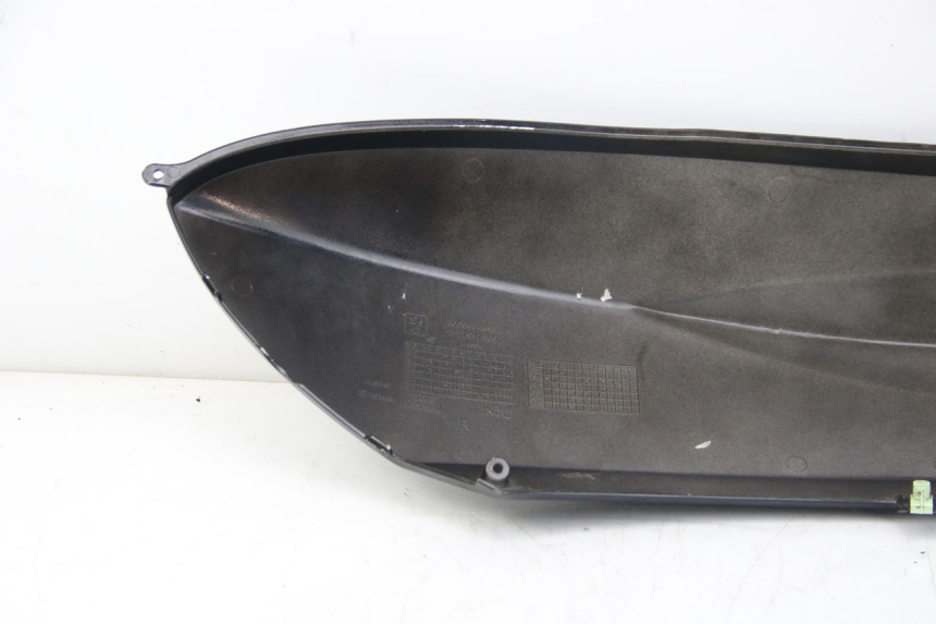 photo de PRAWY TYLNY BOK PEUGEOT KISBEE 4T 50 (2018 - 2022) - Zoom stanu zużycia