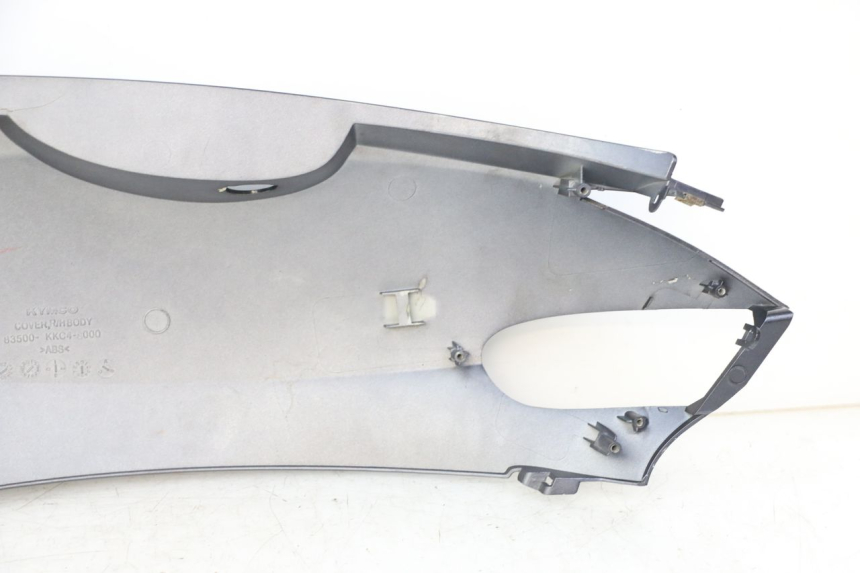 photo de PRAWY TYLNY BOK KYMCO GRAND DINK 125 (2008 - 2014) - Zbliżenie techniczne