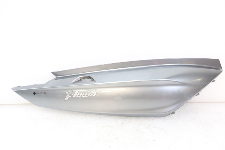 photo de PRAWY TYLNY BOK KYMCO X-TOWN XTOWN 125 (2016 - 2021) - Widok główny