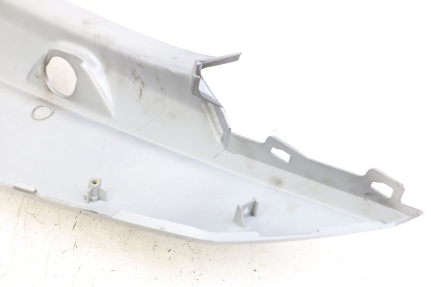 photo de PRAWY TYLNY BOK KYMCO X-TOWN XTOWN 125 (2016 - 2021) - Inny kąt widzenia