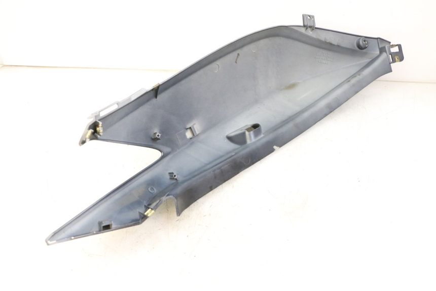 photo de PRAWY TYLNY BOK KYMCO XCITING 500 (2007 - 2010) - Punkty mocowania