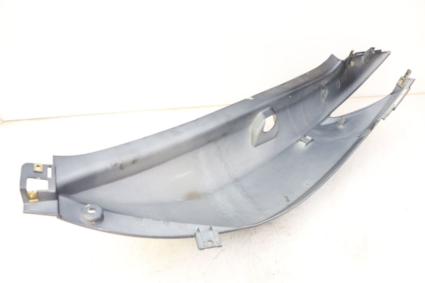 photo de PRAWY TYLNY BOK KYMCO XCITING 500 (2007 - 2010) - Część sprawdzona