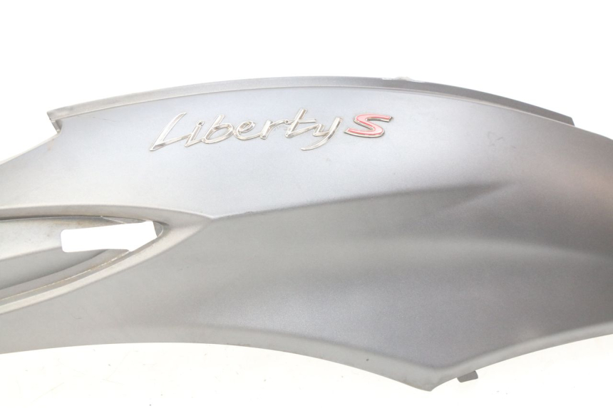 photo de PRAWY TYLNY BOK PIAGGIO LIBERTY IGET 4T 50 (2015 - 2020) - Stan powierzchni