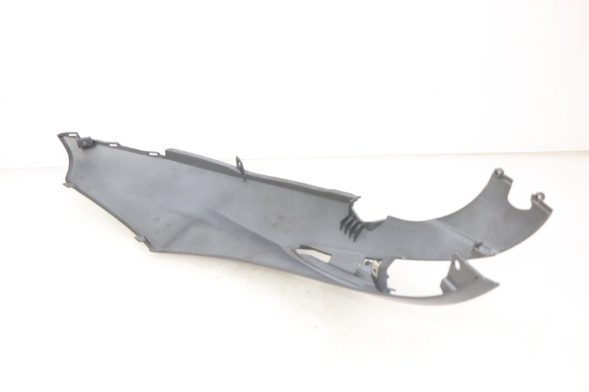 photo de PRAWY TYLNY BOK PIAGGIO LIBERTY IGET 4T 50 (2015 - 2020) - Zoom stanu zużycia