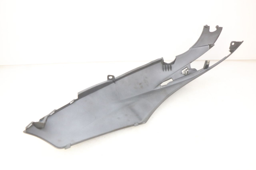 photo de PRAWY TYLNY BOK PIAGGIO LIBERTY IGET 4T 50 (2015 - 2020) - Inny kąt widzenia