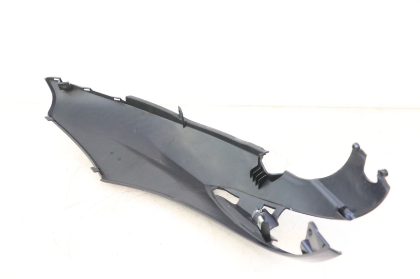 photo de PRAWY TYLNY BOK PIAGGIO LIBERTY IGET 4T 50 (2015 - 2020) - Inny kąt widzenia