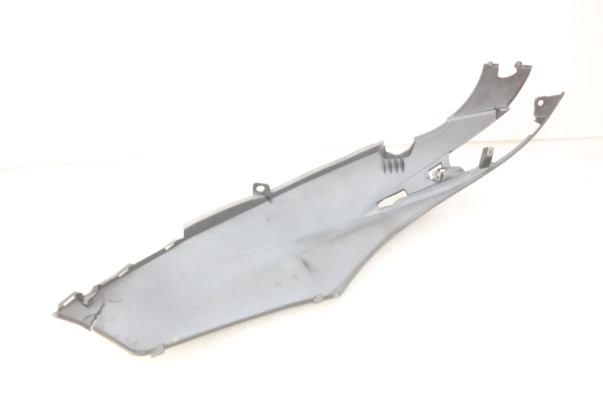 photo de PRAWY TYLNY BOK PIAGGIO LIBERTY IGET S 125 (2016 - 2020) - Widok ogólny