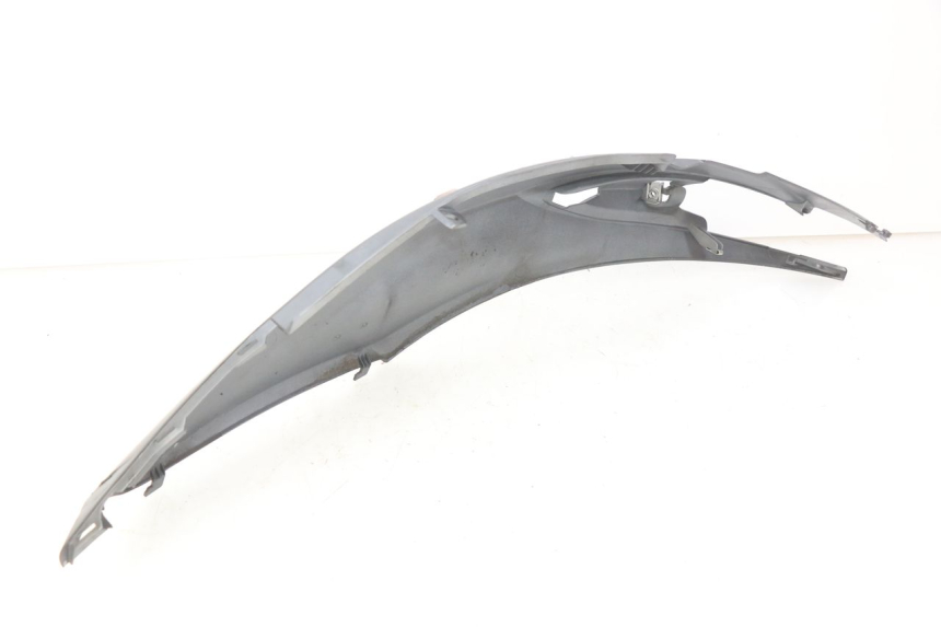 photo de PRAWY TYLNY BOK PIAGGIO LIBERTY IGET S 125 (2016 - 2020) - Punkty mocowania