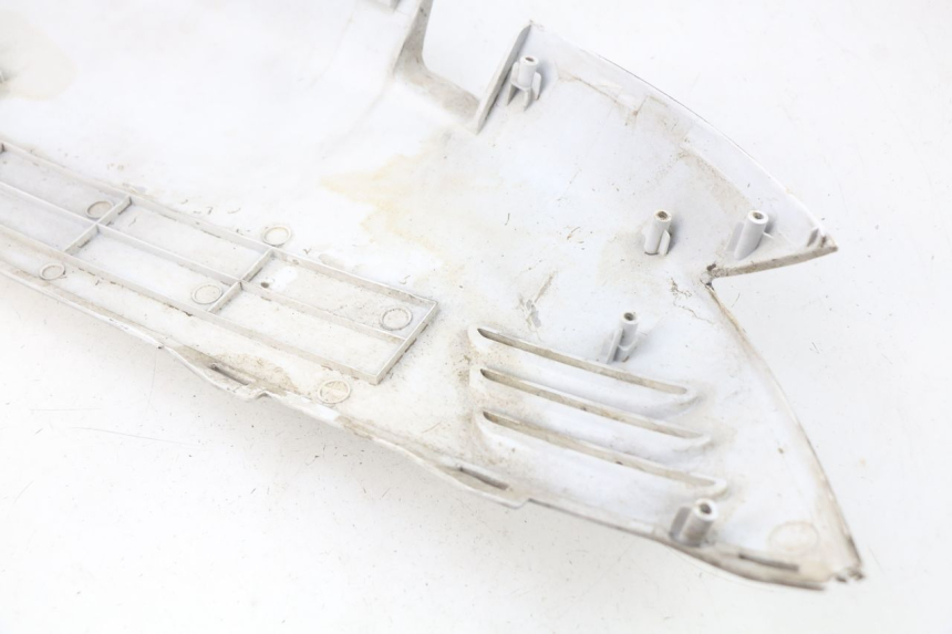 photo de PRAWY TYLNY BOK KYMCO LIKE 2T 50 (2009 - 2018) - Inny kąt widzenia