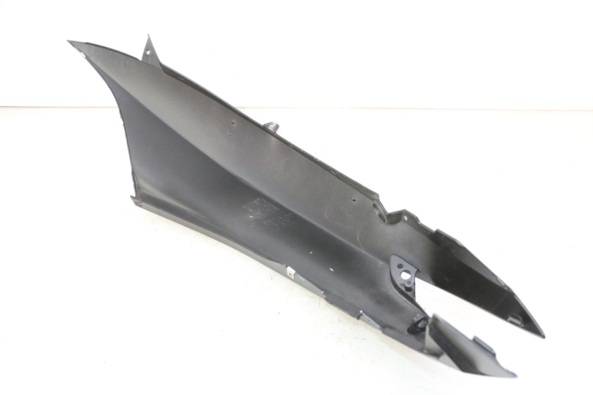 photo de PRAWY TYLNY BOK PIAGGIO MP3 HPE 310 (2024 - 2025) - Inny kąt widzenia