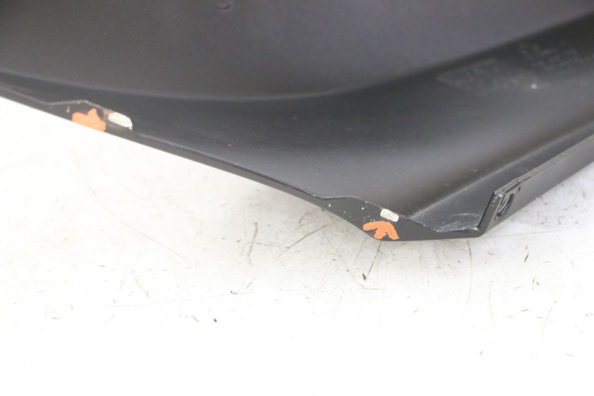 photo de PRAWY TYLNY BOK PIAGGIO MP3 HPE 310 (2024 - 2025) - Zbliżenie techniczne