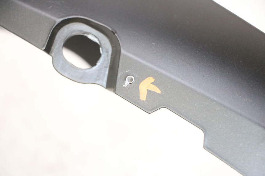 photo de PRAWY TYLNY BOK PIAGGIO MP3 HPE 310 (2024 - 2025) - Część sprawdzona