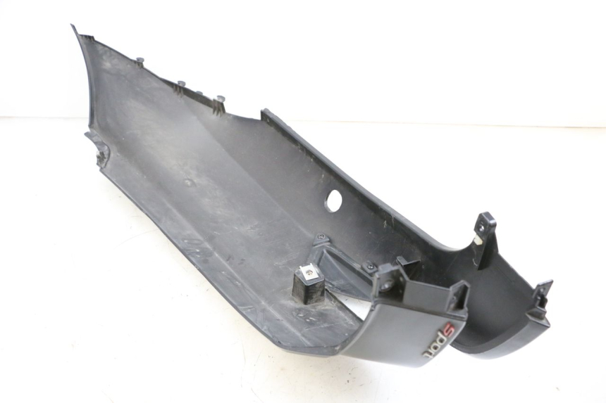 photo de PRAWY TYLNY BOK PIAGGIO MP3 HPE 350 (2018 - 2020) - Zoom stanu zużycia