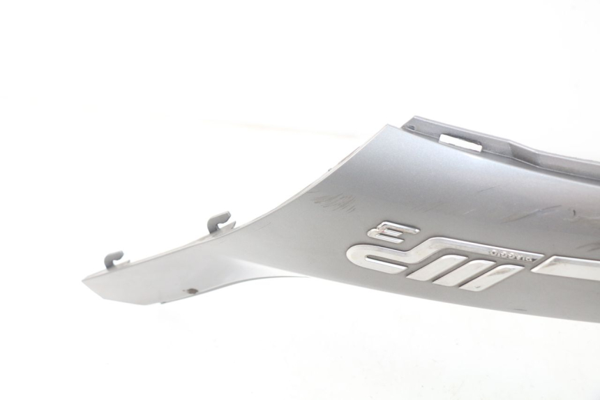 photo de PRAWY TYLNY BOK PIAGGIO MP3 LT 400 (2007 - 2012) - Zoom stanu zużycia