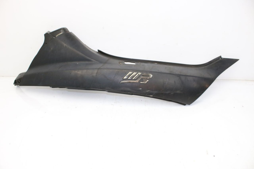 photo de PRAWY TYLNY BOK PIAGGIO MP3 LT 300 (2010 - 2016) - Punkty mocowania