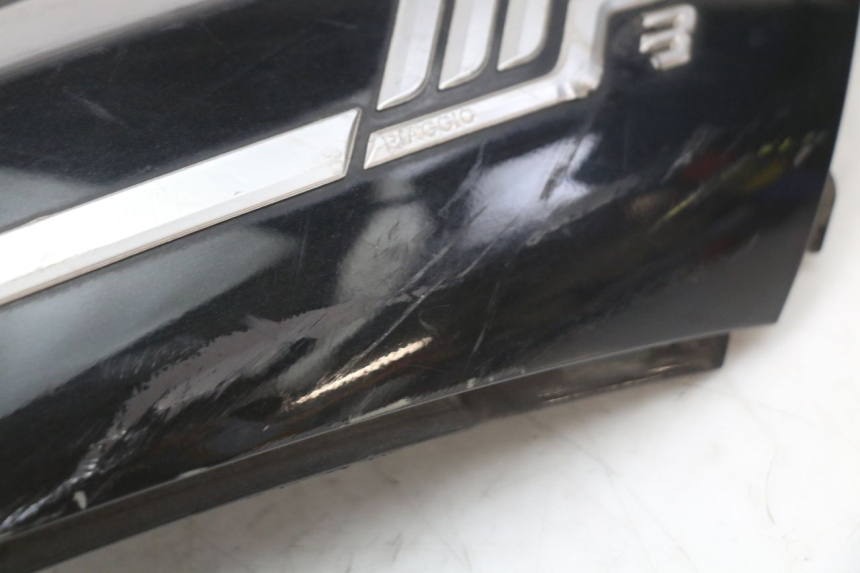 photo de PRAWY TYLNY BOK PIAGGIO MP3 LT 400 (2007 - 2012) - Widok ogólny