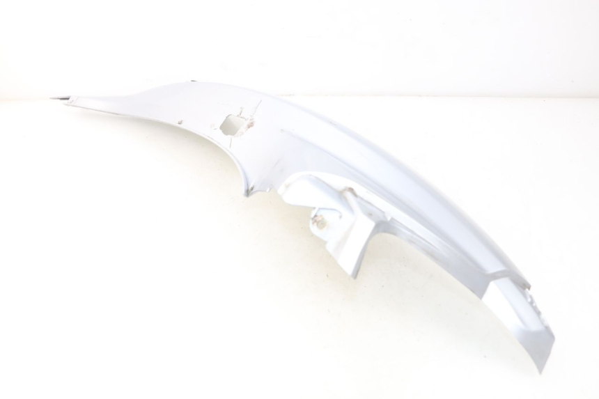 photo de PRAWY TYLNY BOK PIAGGIO MP3 125 (2006 - 2014) - Punkty mocowania