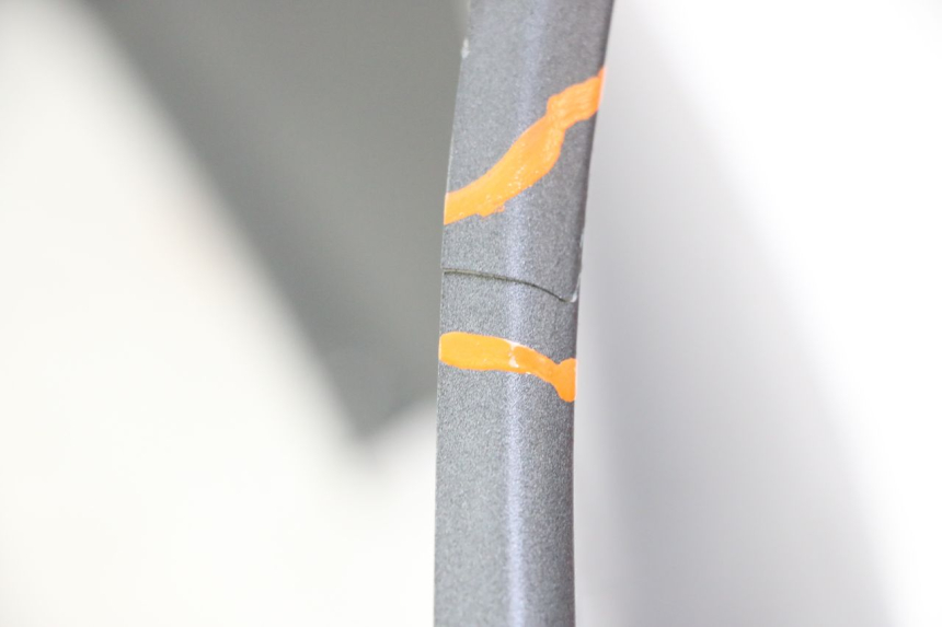 photo de PRAWY TYLNY BOK PIAGGIO MP3 500 (2014 - 2017) - Szczegół części